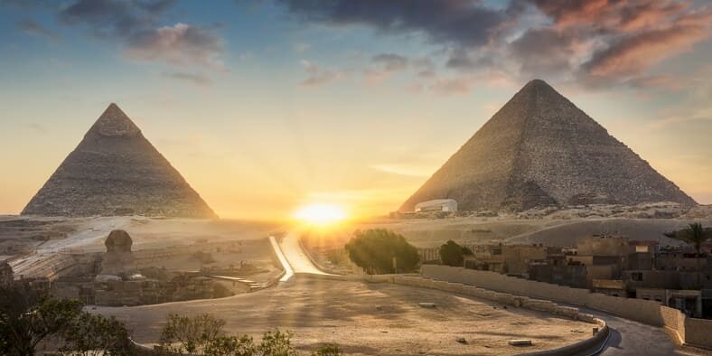 Pyramid depicting the New World Order